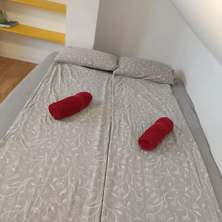 Szentharomsag شقة
